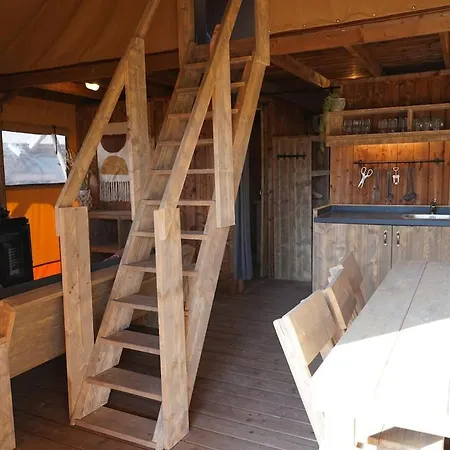 F1 Weekend House Close To 6 Guests Doc شقة *