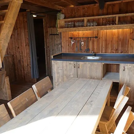 F1 Weekend House Close To 6 Guests Doc